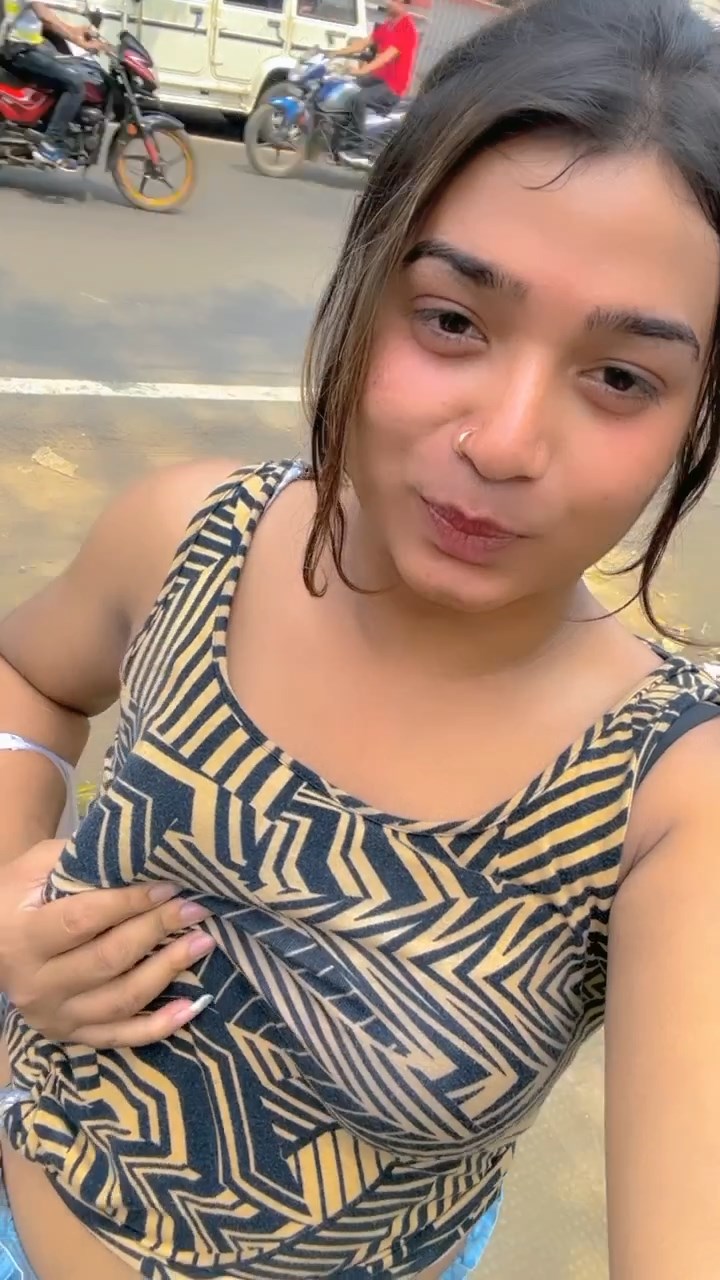 Bengali Girl Pressing Her Boobs In Public